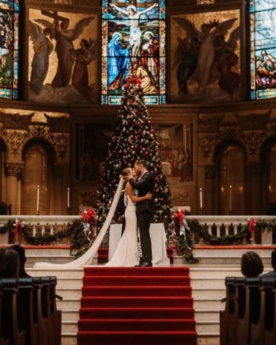 Austin Slater And Lyndsey Anne's Joyful Wedding Celebration