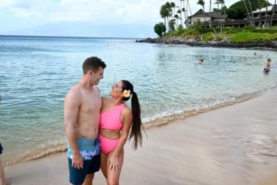 Dylan Moore's Family Beach Getaway In Kapalua, Hawaii