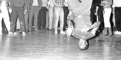 How do breakdancers avoid breaking their necks?