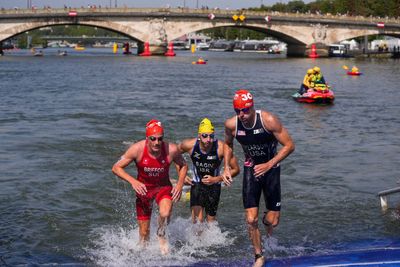 Olympic swimmers are staving off E. coli by chugging Coca-Cola