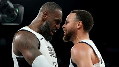 Stephen Curry, LeBron James Lead USA to Comeback Win vs. Serbia