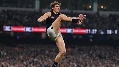 Blues coach Voss defends spearhead Charlie Curnow