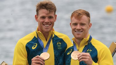 Champion Aussie sprint paddlers relegated to bronze