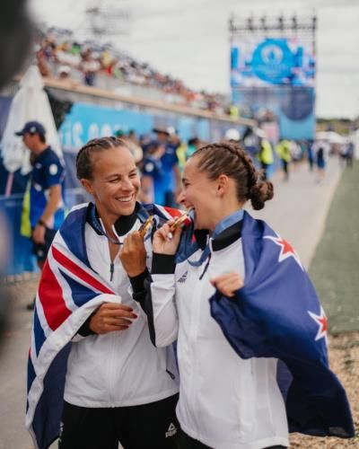 New Zealand's Carrington And Hoskin Win Gold In Kayak Double