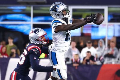 Plane carrying Panthers players, coaches and staff gets stuck in the mud after landing in Charlotte