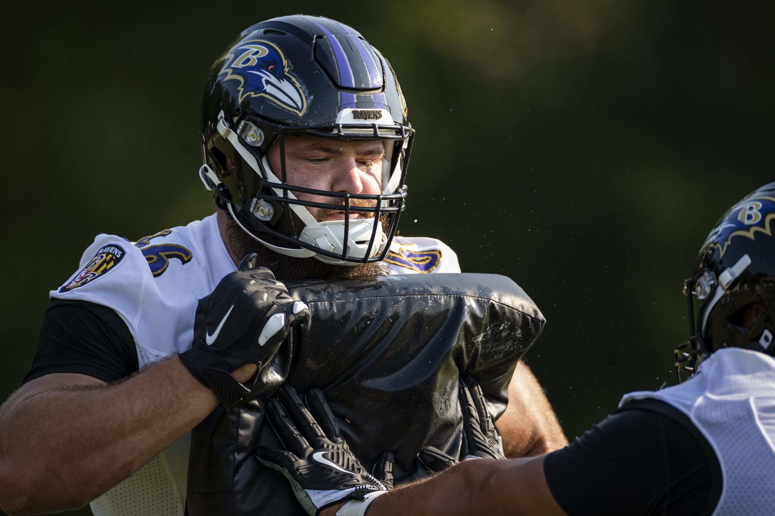 Ben Cleveland is doing what he can to make the Ravens’…