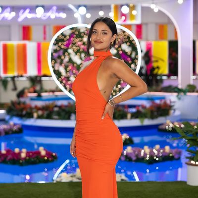 Leah Kateb’s Hot, New, Under-$40 'Love Island' Shower Routine Has Entered the Villa