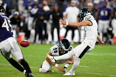 Jake Elliott overcomes ‘doink’ to give Eagles win over Ravens