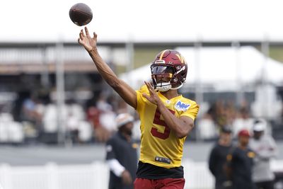 Joe Theismann: Commanders QB Jayden Daniels ahead of Robert Griffin III