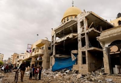 Israeli Strike On Gaza School And Mosque Kills Dozens