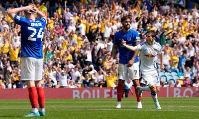 Aaronson saves point for Leeds in wild 3-3 draw with Portsmouth