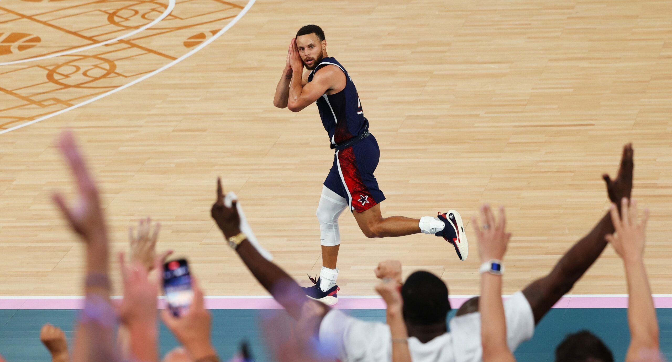 Steph Curry hit France with the ‘night, night’…