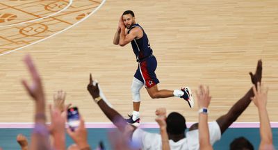 Steph Curry hit France with the ‘night, night’ celebration after drilling the dagger for Olympic gold