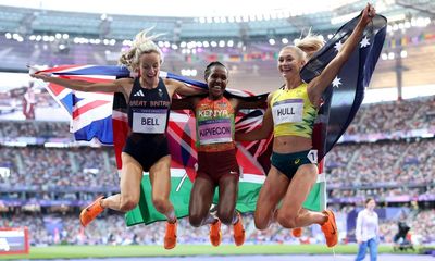 Georgia Bell leads rush of medals as Team GB enjoy super Saturday