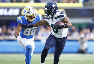 First half highlights: Seahawks lead Chargers 13-3