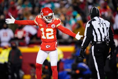 Chiefs vs. Jaguars: Bizarre gaffe by Mecole Hardman results in safety