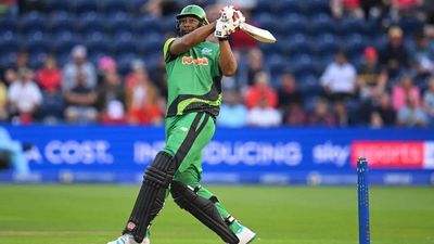 6,6,6,6,6 - Kieron Pollard smashes Rashid Khan for five consecutive sixes - Watch