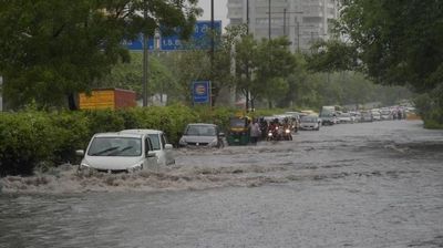 Fresh rains lash Delhi; Several parts waterlogged, traffic disrupted