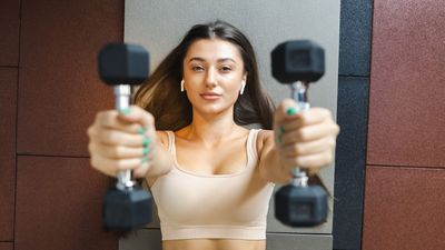 You only need two dumbbells, 30 minutes and these six exercises to gain total body muscle