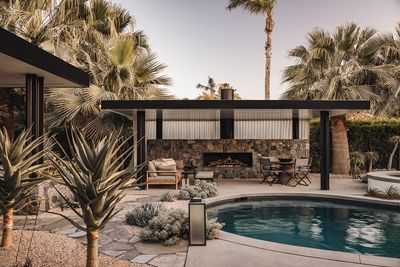 Bask in the sun at this reborn Rancho Mirage house in the Palm Springs desert