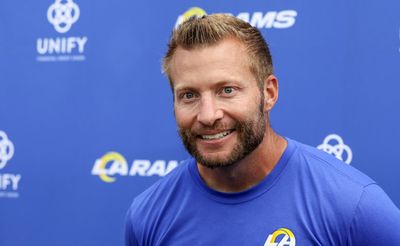 Sean McVay delivered engaging analysis while simultaneously coaching and talking to the Rams’ preseason announcers