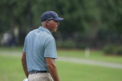 Matt Kuchar incredulously walked off the course before finishing Wyndham Championship final hole due to darkness