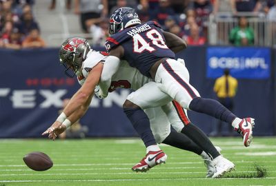 Texans training camp: LB Christian Harris returns to practice, leaves early