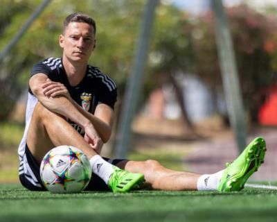 Julian Draxler: Pursuing Victory On The Soccer Field