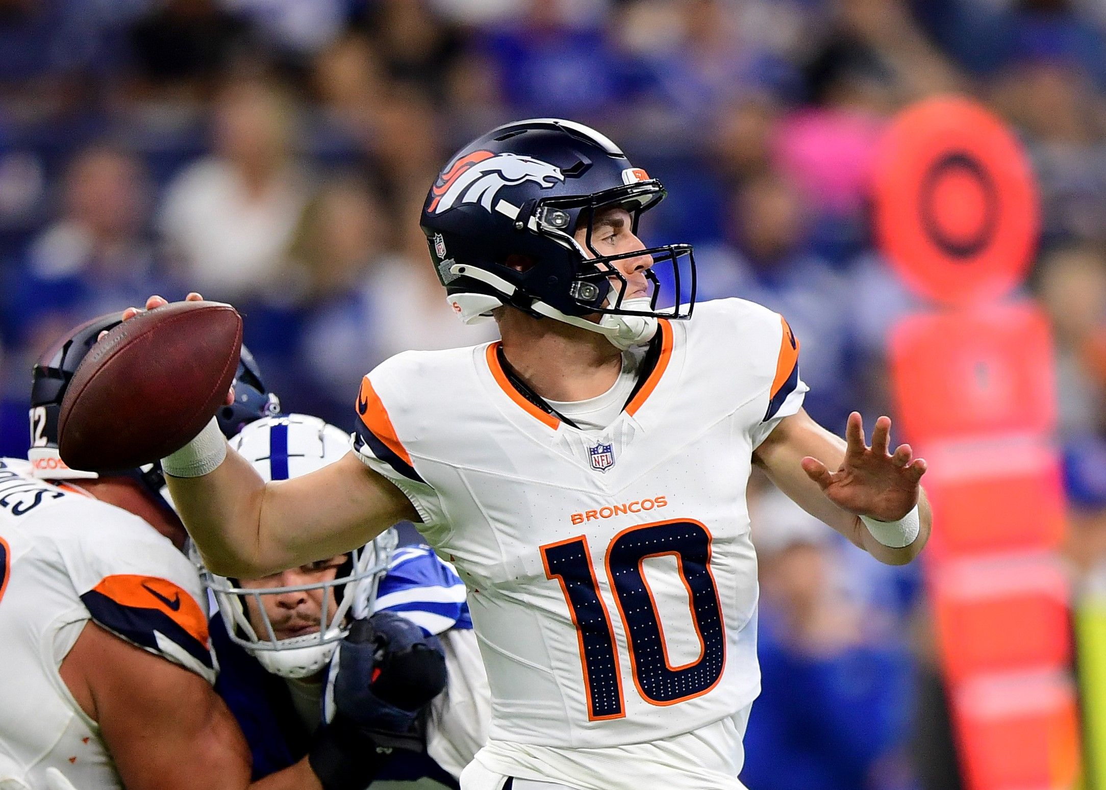 Mike Shanahan Reveals Why Broncos Are 'Headed in the Right Direction' Mike Shanahan Reveals Why Broncos Are 'Headed in the Right Direction'