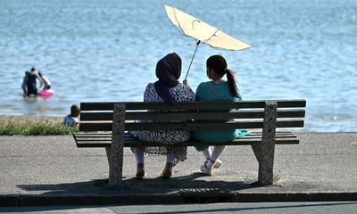 Temperature reaches 34.8C on UK’s hottest day of year