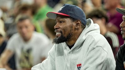 Kevin Durant to Purchase Minority Stake in French Soccer Club PSG, per Report