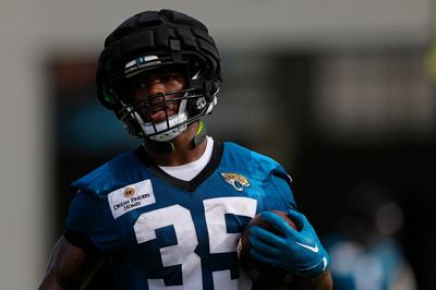 Giants sign former Jaguars UDFA RB