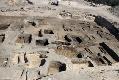 Egyptian Archaeologists Uncover Treasures From Last Dynasty