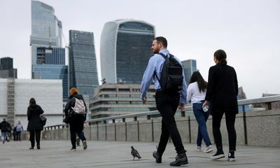 UK unemployment falls as wages growth hits lowest in two years