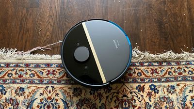 Philips HomeRun 7000 Series Aqua robot vacuum and mop review: reliable, powerful and flexible