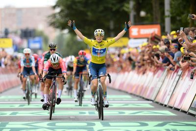 'Dreams come true quite fast these days': Charlotte Kool sprints to second victory on stage 2 of the Tour de France Femmes avec Zwift