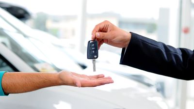 What Happens if an Auto Dealer Fails to Provide a Car's Registration?