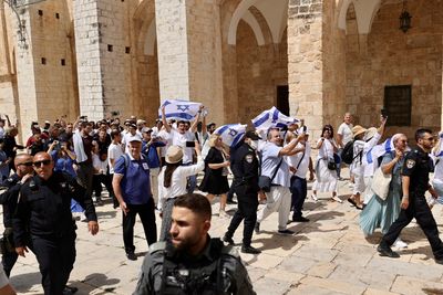 Israeli crowds storm Al-Aqsa Mosque, West Bank villages on Jewish holiday