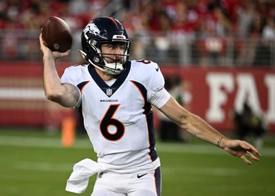 Former Broncos quarterback signs with Bills