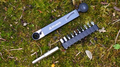 Granite Rocknroll TQ Torque Ratchet Tool Kit review – slimline, trailside torque wrench multi-tool