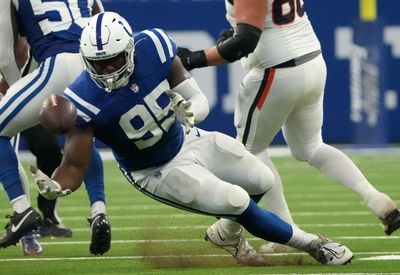 Colts’ Adetomiwa Adebawore one of the ‘most improved’ DTs on team