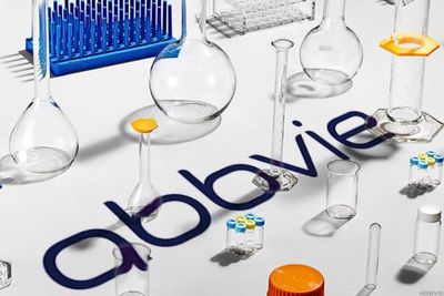 Analyst revises AbbVie stock price target on drug-sale estimates