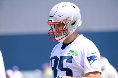 Patriots TE Hunter Henry headlined list of joint practice absences