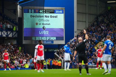 VAR to explain decisions in real time...on social media