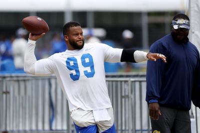 Look: Aaron Donald, Andrew Whitworth visiting Rams-Cowboys practice