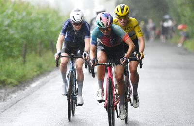 ‘Feel like I’m used to losing sprints’ - Kasia Niewiadoma misses stage win but moves to third overall at Tour de France Femmes