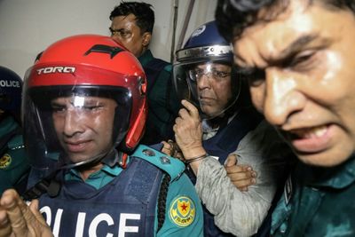 Bangladeshi Students On Guard As Exiled PM Urges Show Of Strength