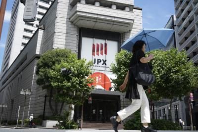 Asian Shares Rise After U.S. Inflation Update And Japan's Growth