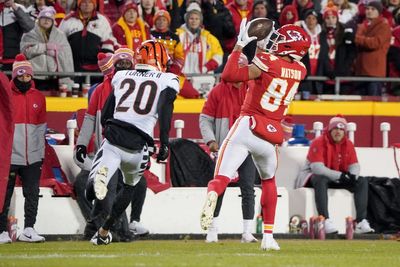 Chiefs Connor Embree describes his message to wide receivers to avoid dropped passes