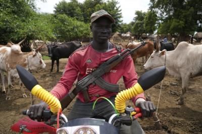 Sudan To Reopen Key Border Crossing For Humanitarian Aid